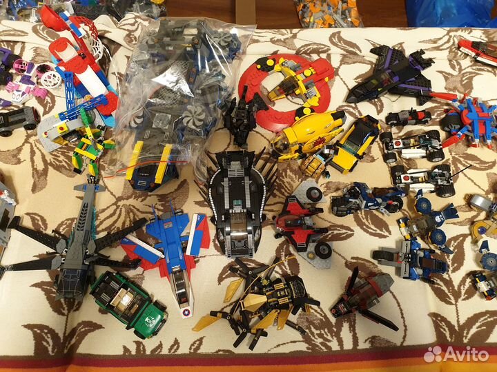 Lego: машины, самолеты, существа