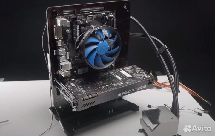 Открытый стенд корпус