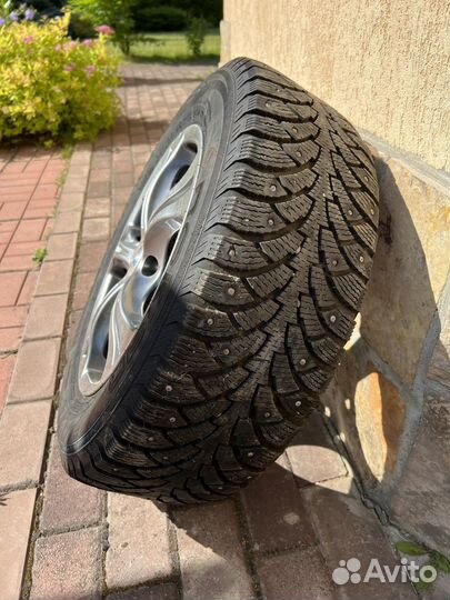 Nokian Tyres Hakkapeliitta 4 195/65 R15