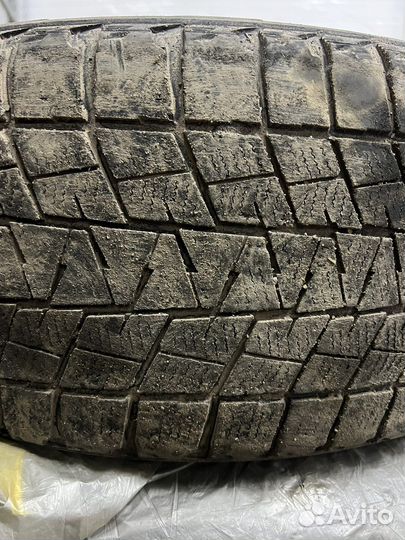Bridgestone Blizzak DM-V2 225/55 R17 97R