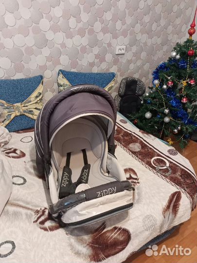 Коляска zippy 2 в 1