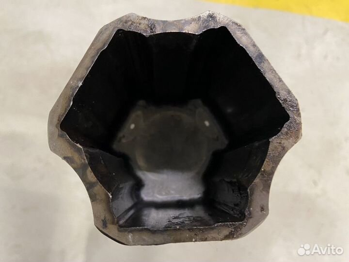 Шрус внутренний правый Toyota Sienna III