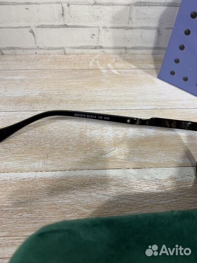 Солнцезащитные очки Gucci