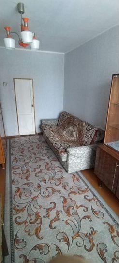 2-к. квартира, 43 м², 3/5 эт.