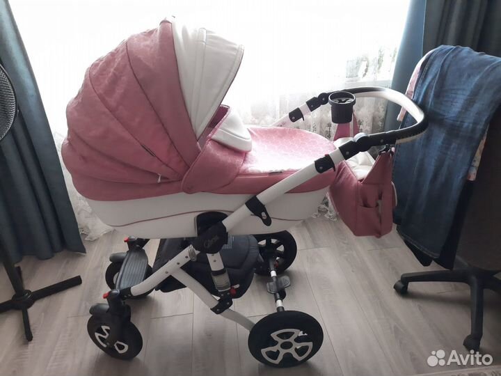 Продаю детскую коляску