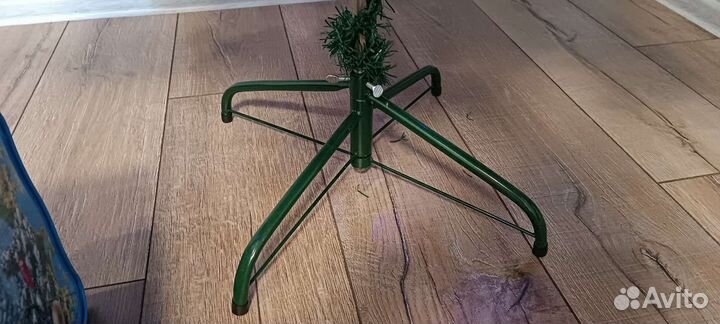 Ëлка (сосна искуственная)