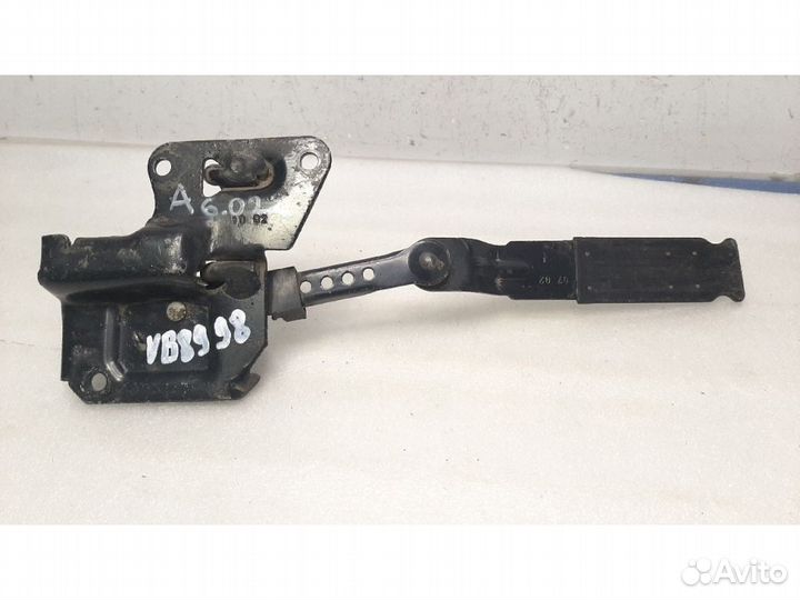 Крюк капота audi A6 C5