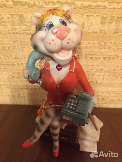 Сувенир-статуэтка