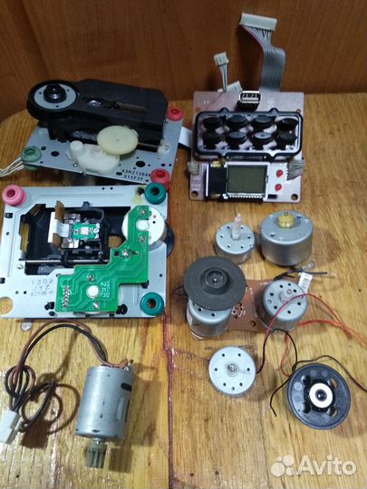 Радиодетали электродвигатели транзисторы