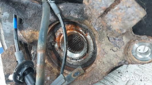 Ступица передняя правая mitsubishi lancer 10 (SEA2