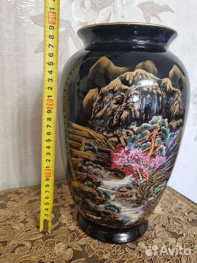 Ваза с китайской росписью 30см высота