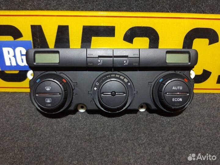 Блок управления климат-контролем Skoda Octavia 2