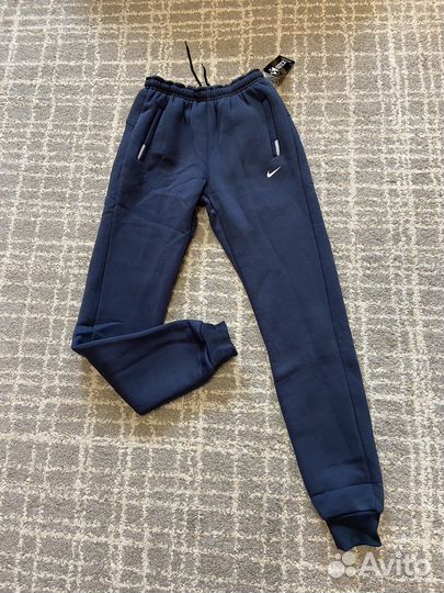 Спортивные штаны на флисе