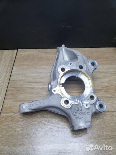 Кулак передний правый Hyundai Tucson 4