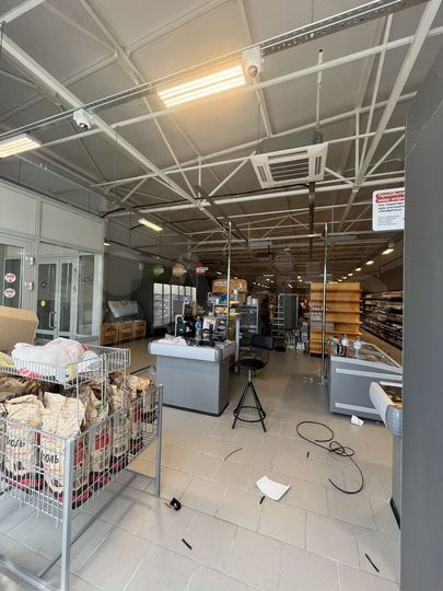 Пвз, пиво, зоомагазин, ферм.лавка, и.т.д. 56 м²