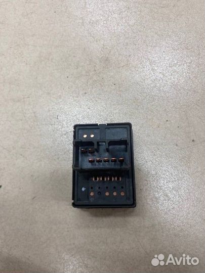 Переключатель регулировки зеркала Suzuki Baleno