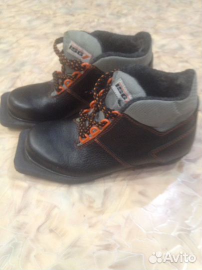 Лыжные ботинки, 35р