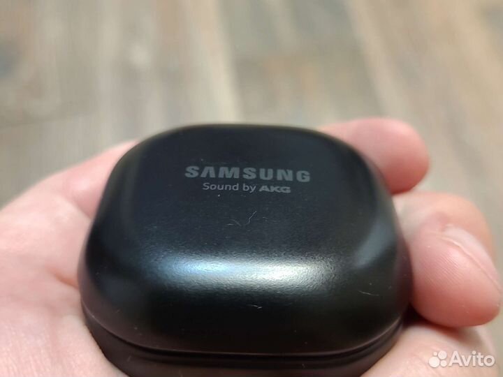 Кейс Samsung galaxy bads pro