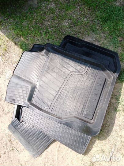 Коврики в салон авто