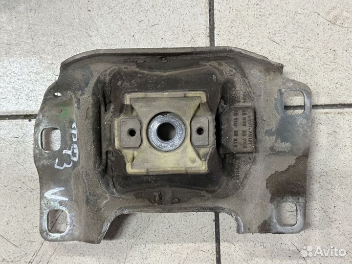 Подушка двигателя левая Форд Фокус 3 Focus 3