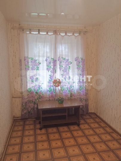 Комната 13 м² в 5-к., 3/3 эт.