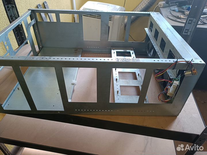 Риг для майнинга на 6 видеокарт