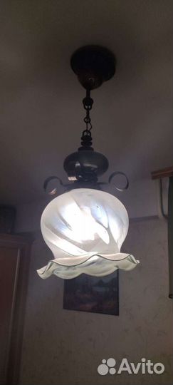 Продам люстры