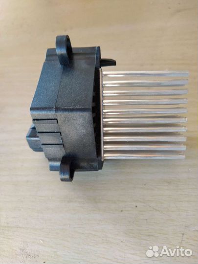 Регулятор мотора отопителя