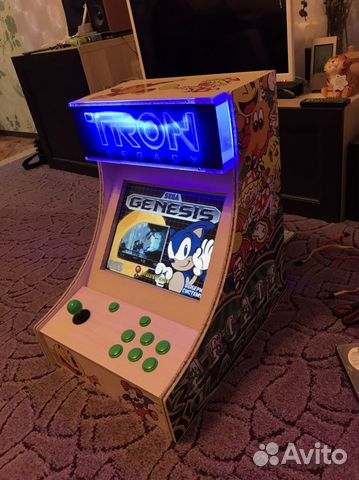 Аркадный игровой автомат