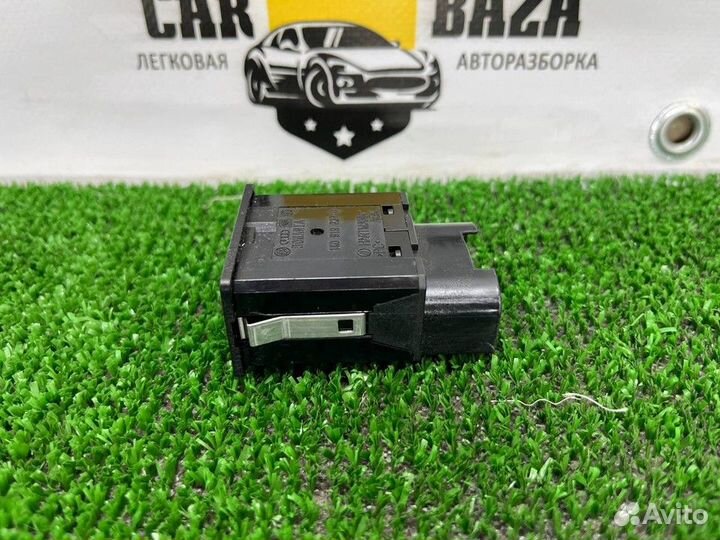 Включатель airbag Audi Q3