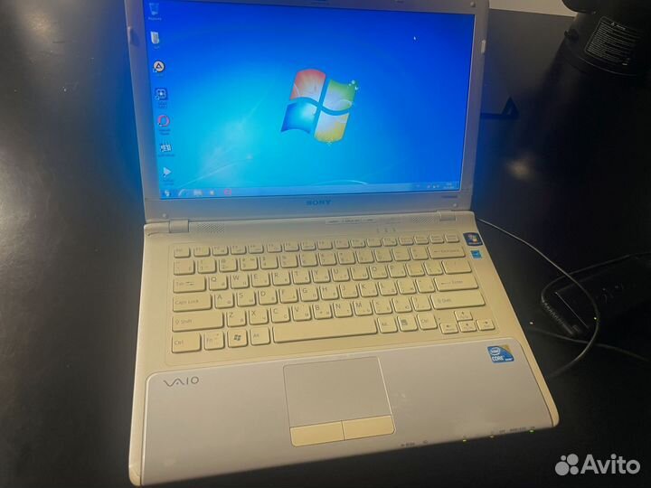 Ноутбук sony vaio vpccw2S1R