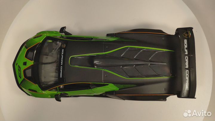 Lamborghini Essenza SCV12 1:24 Bburago