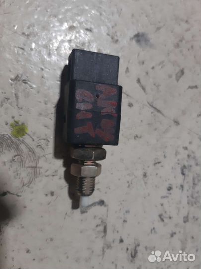 Датчик стоп-сигнала (лягушка) Hyundai Accent