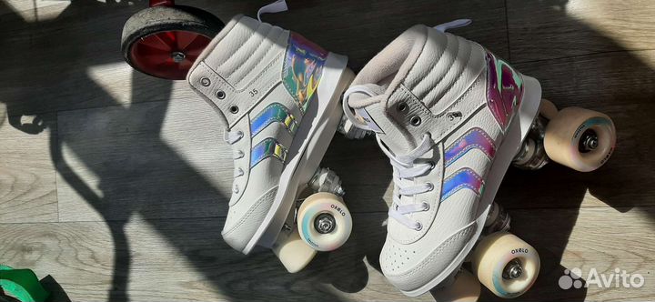 Роликовые коньки квады р.35