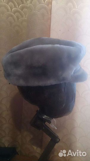 Женская шапка-берет из мутона