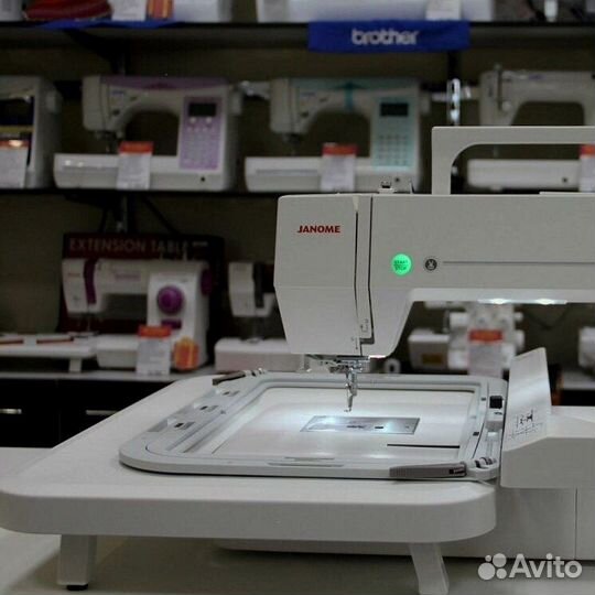 Вышивальная машина Janome Memory Craft 550E