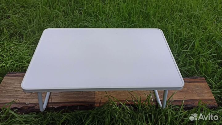 Стол для ноутбука