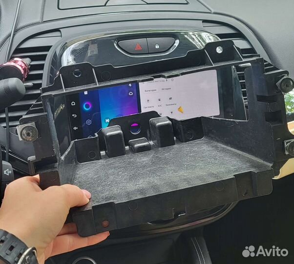 Штатная Магнитола и рамка Renault kaptur колонки