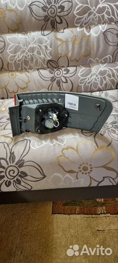 Фара левая задняя, от avensis 2010года