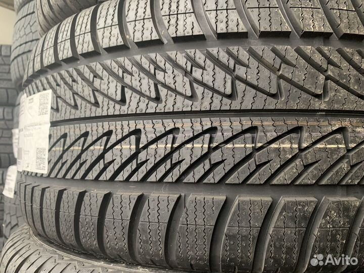 Goodyear UltraGrip Performance 285/45 R20