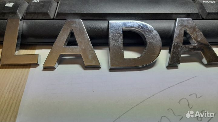 Надпись LADA