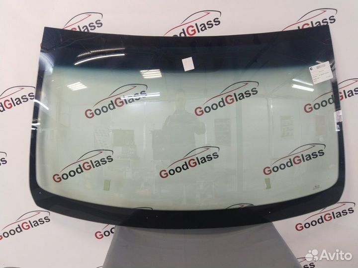 Лобовое стекло renault logan