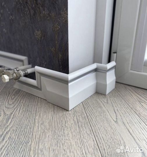 Установка плинтуса дюраполимер, мдф. Покраска