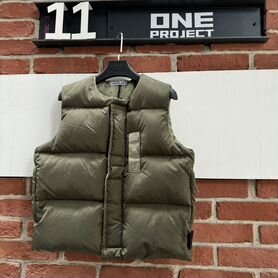 Жилетка хаки stone island