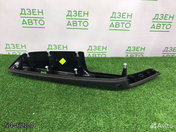 Подлокотник двери передний Audi A6 C6