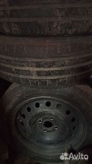 Bridgestone Blizzak Spike-01 225/60 R17