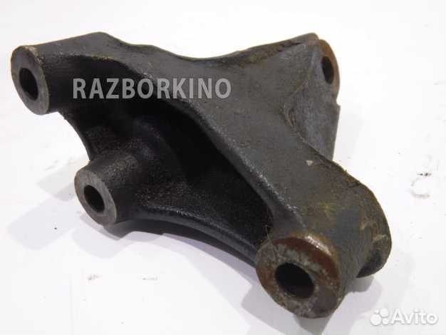 Кронштейн двигателя