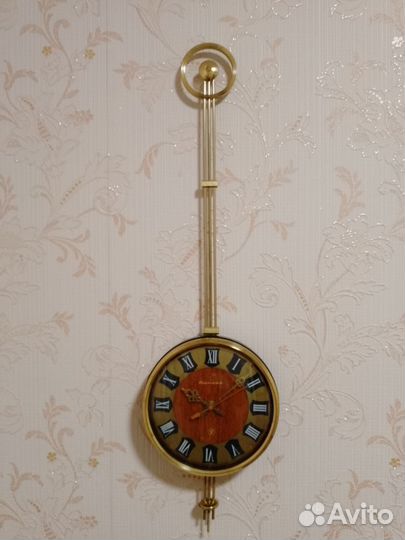 Часы настенные кварцевые СССР