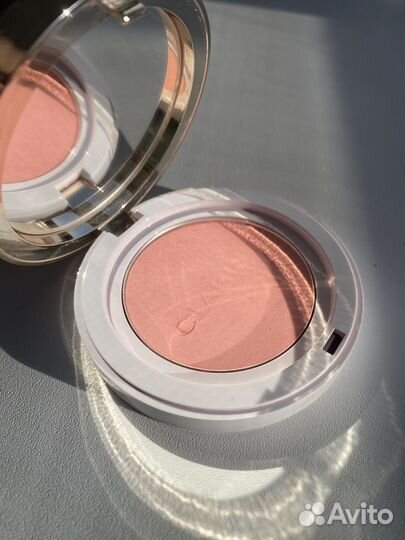 Clarins румяна