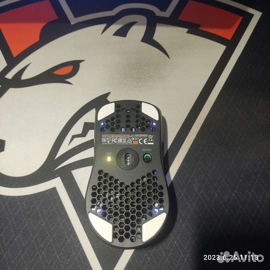 Игровая мышь Glorious model o wireless